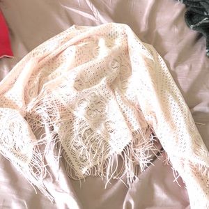 🎀 Pink Lace Shawl | Ferocious